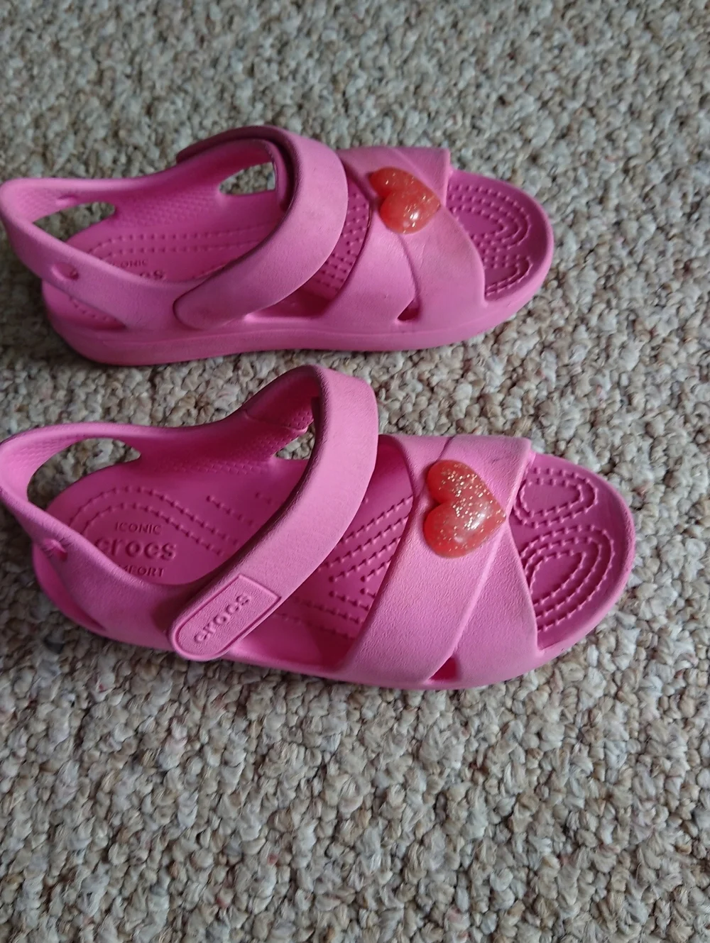 Crocs Kids' Madi Pink Heart Sandals size 10-11